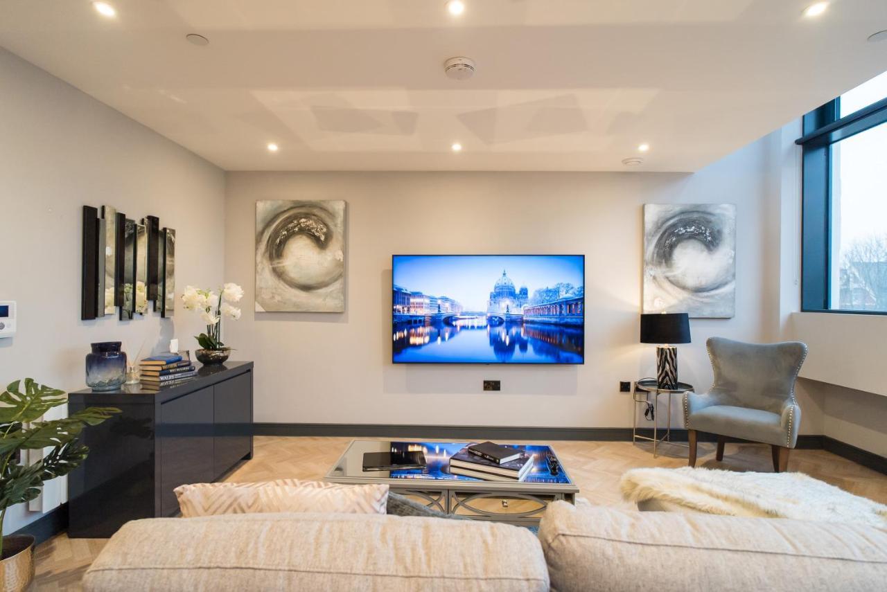 Luxe Apartments, The Moorwell, Parking, Gym - 10Mins Cardiff City Ctr Phòng bức ảnh