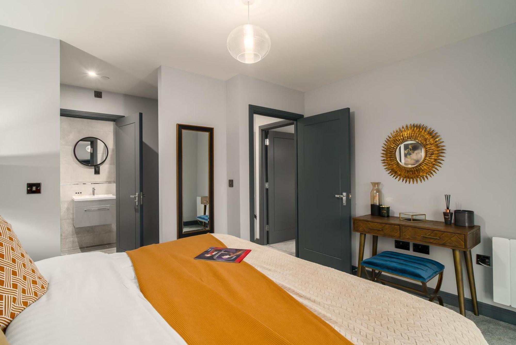 Luxe Apartments, The Moorwell, Parking, Gym - 10Mins Cardiff City Ctr Phòng bức ảnh