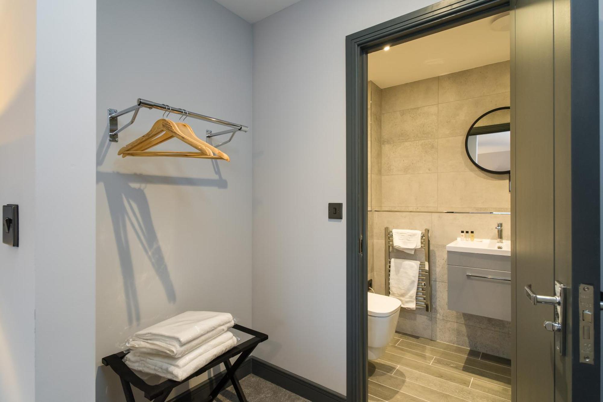 Luxe Apartments, The Moorwell, Parking, Gym - 10Mins Cardiff City Ctr Phòng bức ảnh